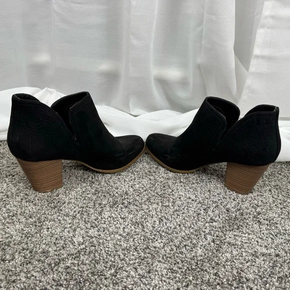 Fergalicious Black Booties - Picture 14 of 14